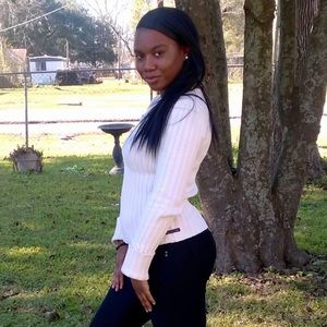 American Eagle Outfitters Sweater